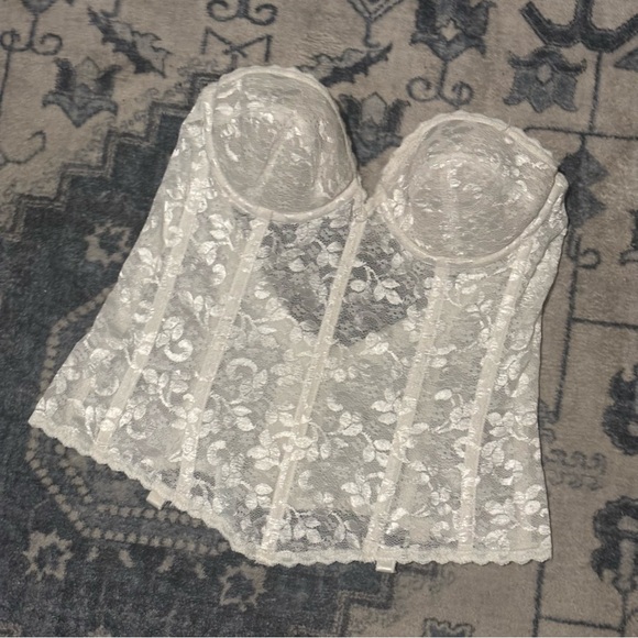 VINTAGE 70S 80S WHITE CARNIVAL BUSTIER STRAPLESS STRUCTURED LACE CORSET TOP BRA - Picture 16 of 16